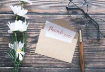 Brief mit einer Botschaft Dankbarkeit